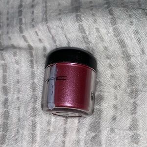 MAC pigment